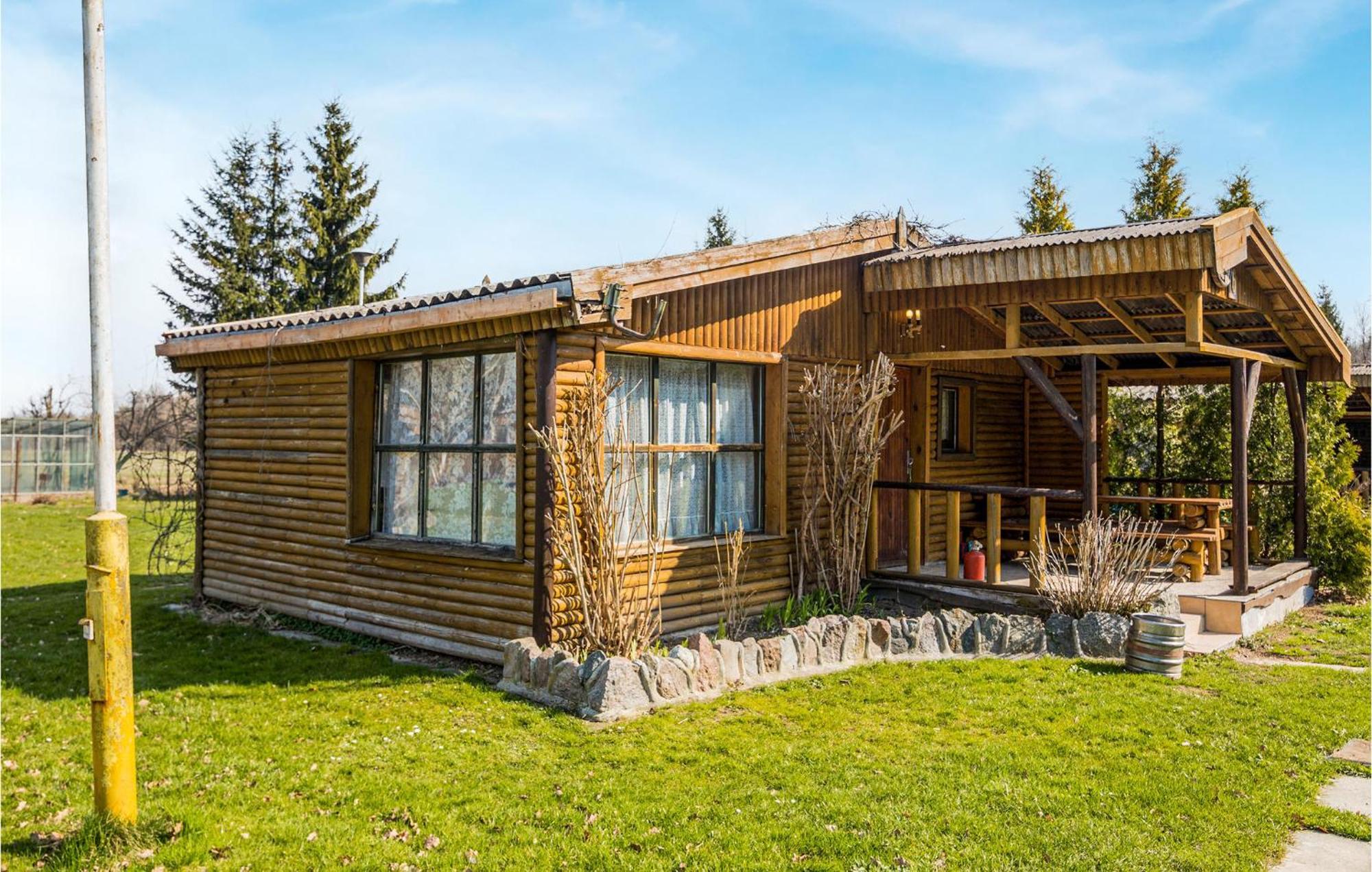 Amazing Home In Wilczeta With Kitchenette Exterior photo